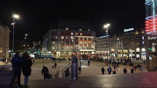 Oslo viste seg fra en kald, men sjarmerende side denne mandagen. Foto: Serienytt