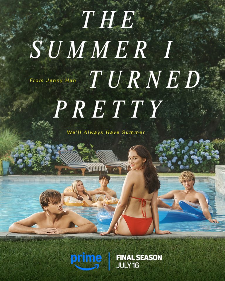 The Summer i turned pretty ensamble by the pool